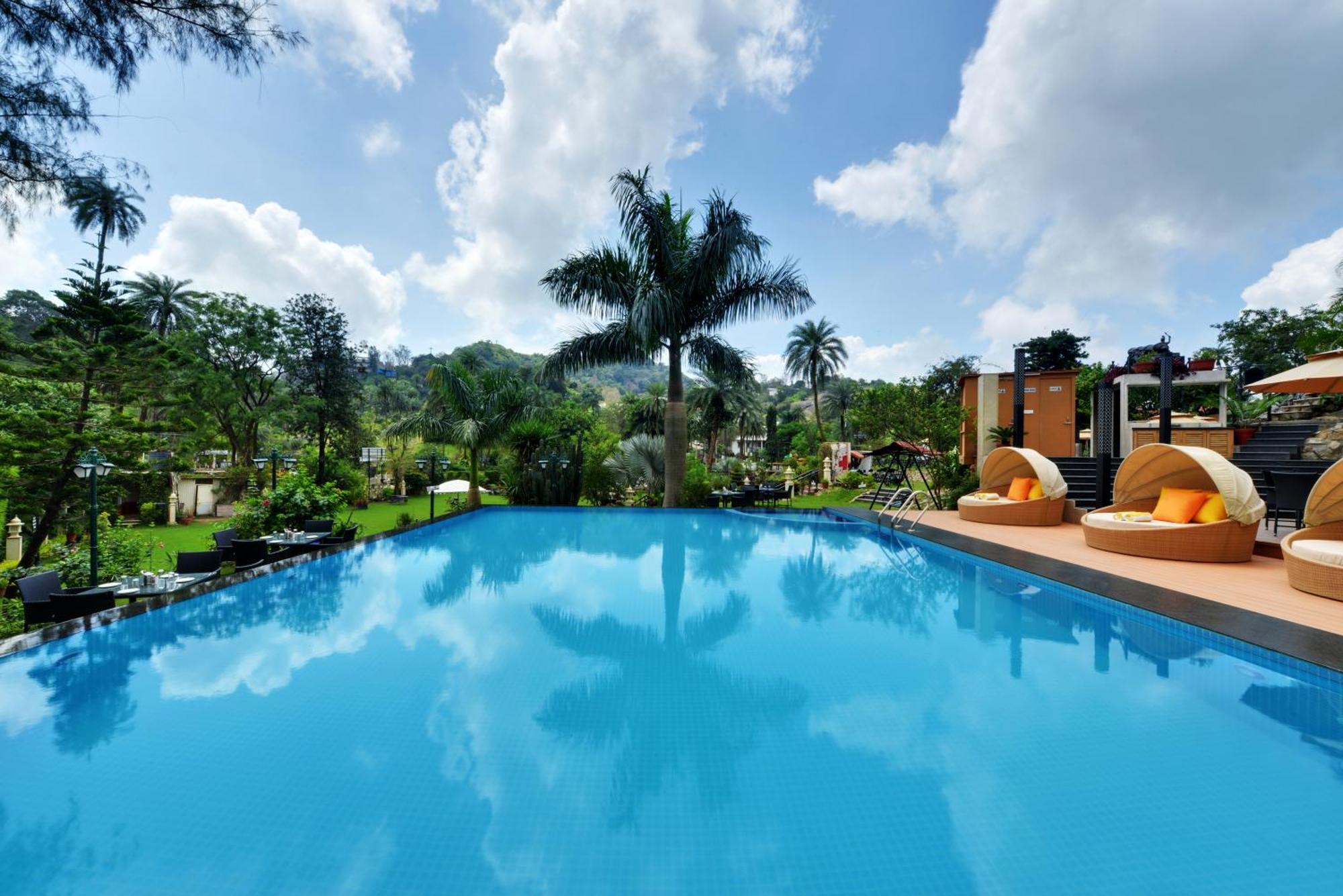 Chacha Inn The Garden Retreat Mount Abu Exterior photo