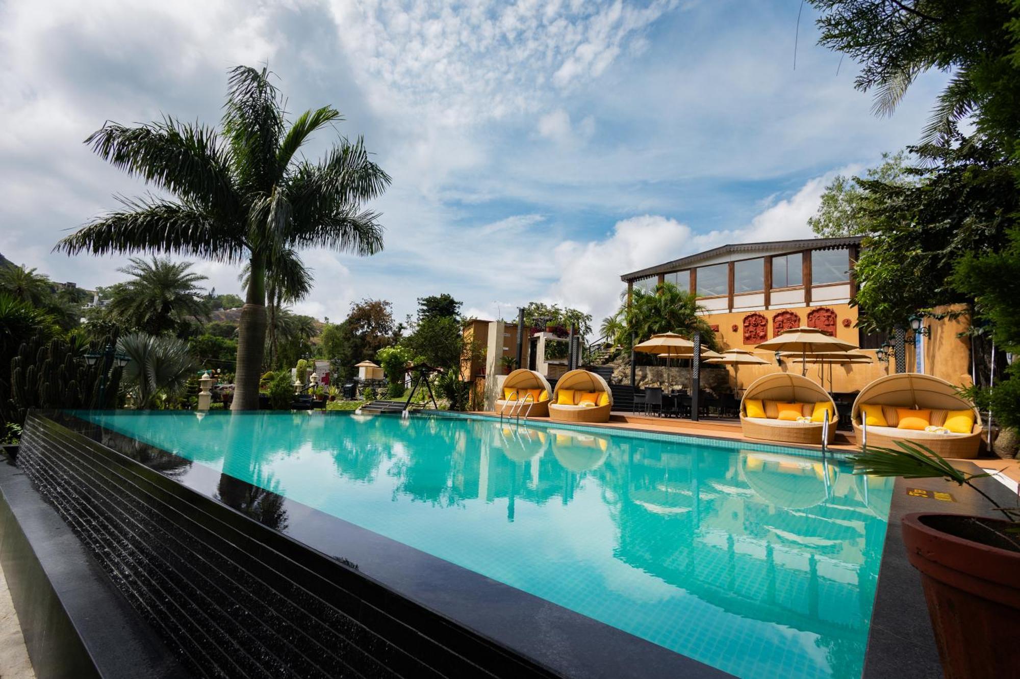 Chacha Inn The Garden Retreat Mount Abu Exterior photo